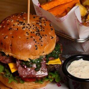 HAMBURGUESA PARRILLERA